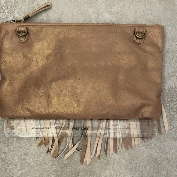 Liebeskind Berlin leather gold / bronze tassel clutch - Picture 7 of 10